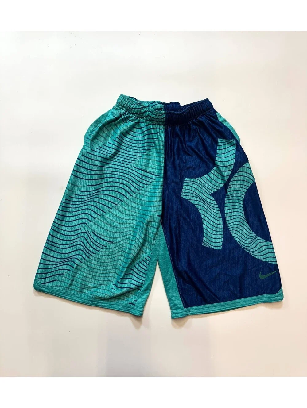 Lot of 2 Nike Dri-FIT Athletic Shorts Men’s Size L Blue Teal Yellow White